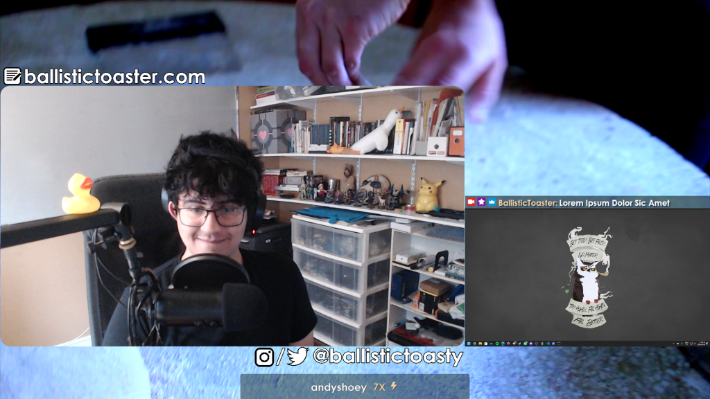 Intermission scene with chatbox and preview window.